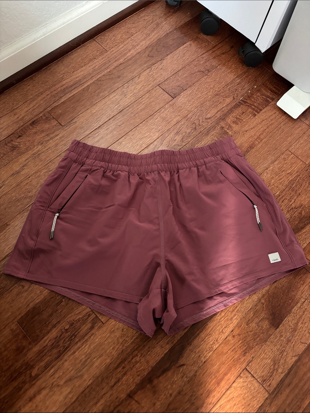 Women's Vuori Rose Mauve Dash Shorts Size L
